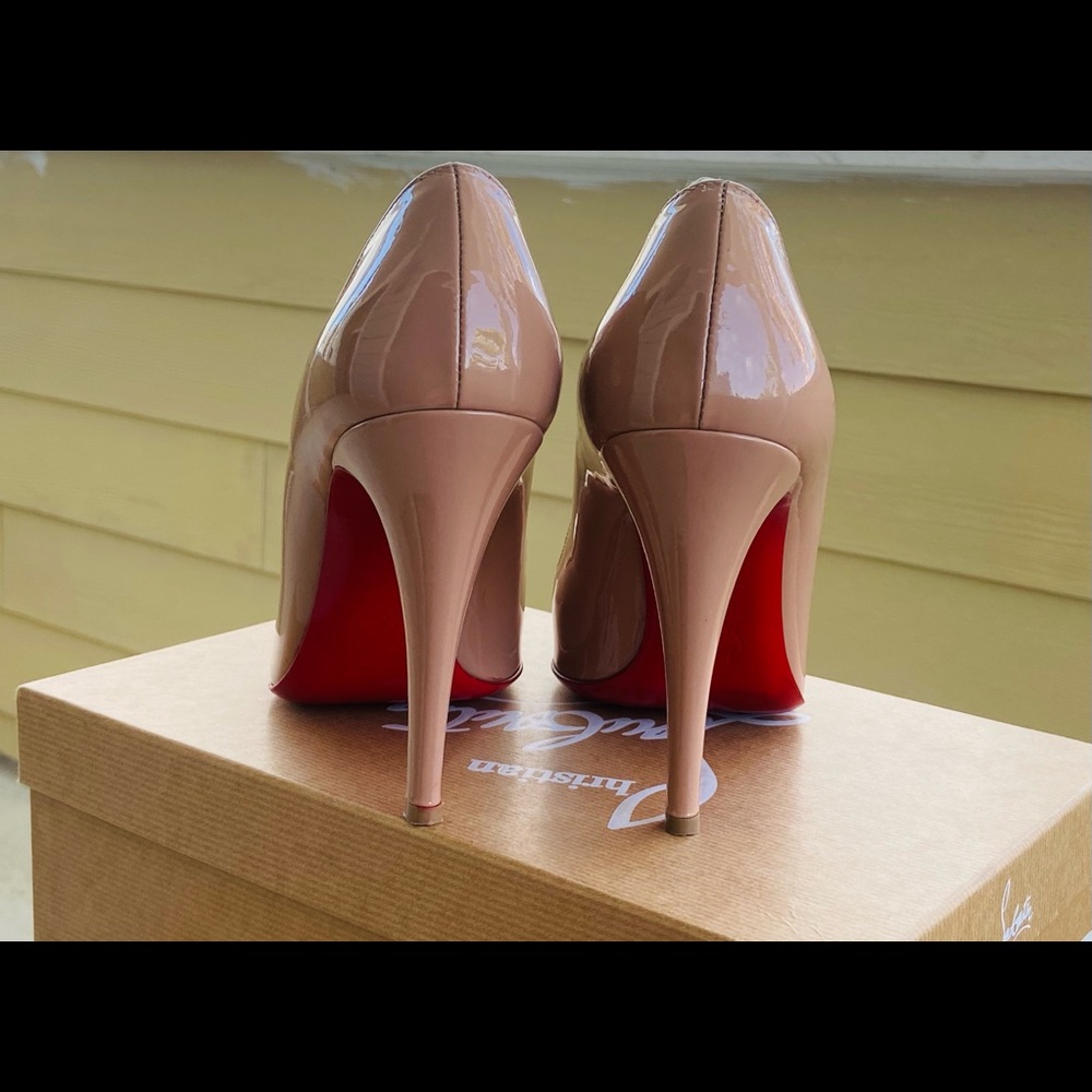 Nude/Tan Christian Louboutin Simple Heels 39 - 8.5 - Picture 5 of 13